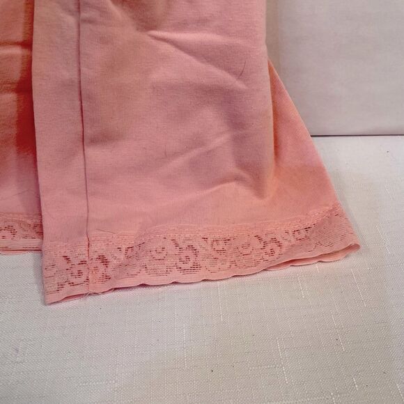 PEARL PINK LACE CUFFED CAPRI LEGGINGS SIZE LARGE (14-16) by ARIZONA - Picture 4 of 5